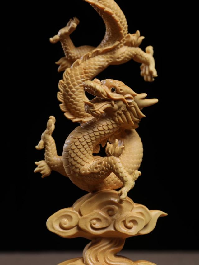 龍 置物 木彫り 辰年 置物 龍神様 グッズ 金運上がる置物 (高さ20cm×巾