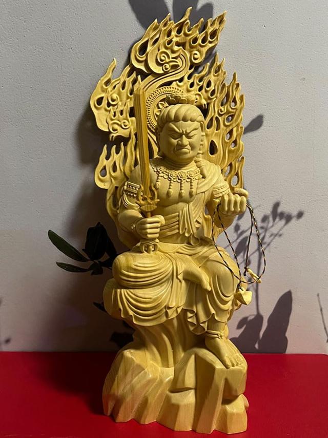 木彫り仏像【不動明王座像】真言宗脇仏(酉年生まれ)桧木製高級木彫り ◆厄除け十二支守り本尊・守護仏 (高さ16cm)_4