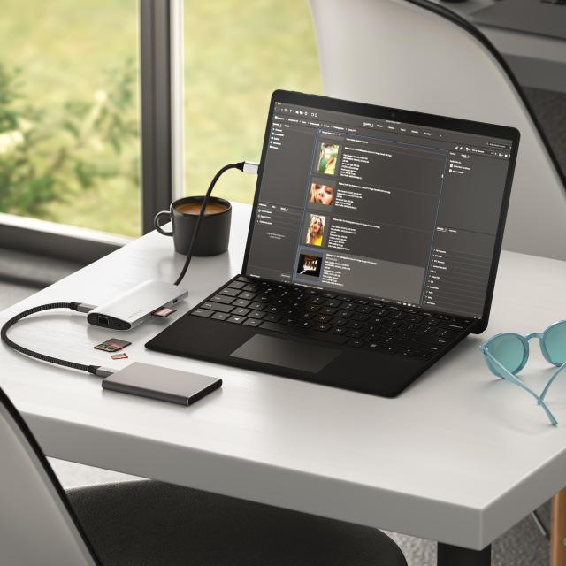 Satechi V3 マルチ USB-C ハブ 8-in-1 (シルバー) 8K HDMI 出力, PD