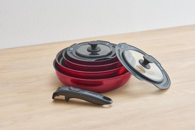 サーモス デュラブルシリーズ 取っ手のとれるフライパン8点セットDA IH・ガス対応 ディープレッド フライパン・鍋は食洗機対応 KSD-8A DR