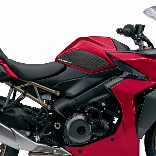 【なば】GSX-S1000GT　フューエルタンク SUZUKI GSX-S1000GTにタンクバッグを装着 | Mラボ-moto.motor