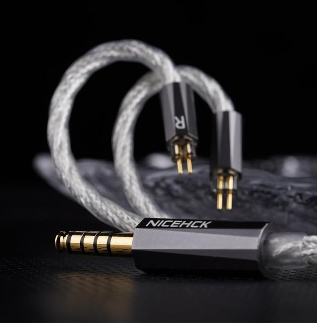 NICEHCK Luna イヤホンリケーブル アップグレードケーブル qdc 2Pin 4.4mm 7N OCC銀メッキとアルミ銅合金ミックス 7N高純度 交換用ケ