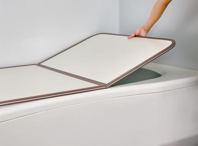 ミエ産業 組み合わせ風呂ふた 製品サイズ 68×108cm ホワイト 2枚組 M11_WH 防カビ加工 本体(材質) ABS樹脂製_2