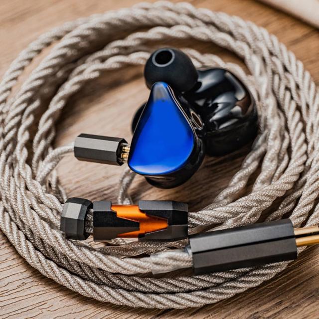 【最新アップグレード版】Angelears × Yongse ？仕 | Yongse Mars HIFI イヤホン アップグレードケーブル 0.78mm 2pin 4.4mm プラグ 銀箔