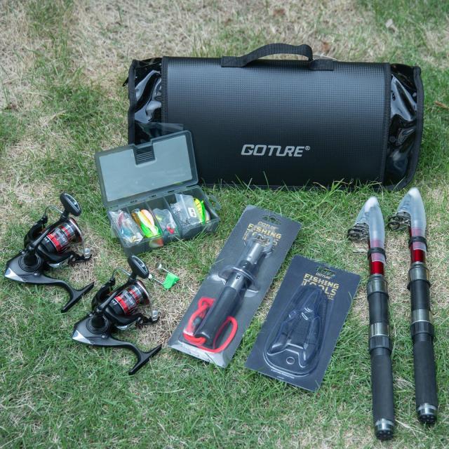 Goture 釣りセット 釣り竿 2.4M 炭素伸縮釣竿2本 スピニングリール2本 ナイロン釣り糸2巻き 【新装登場＆品質アップ】 ルアーセット付き