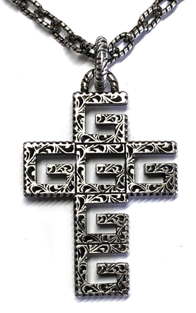 新品同様 グッチ スクエアg クロス シルバーネックレス ロング ペンダント アラベスク 十字 メンズ レディース アクセサリー Gucciの通販はau Pay マーケット ブランディール