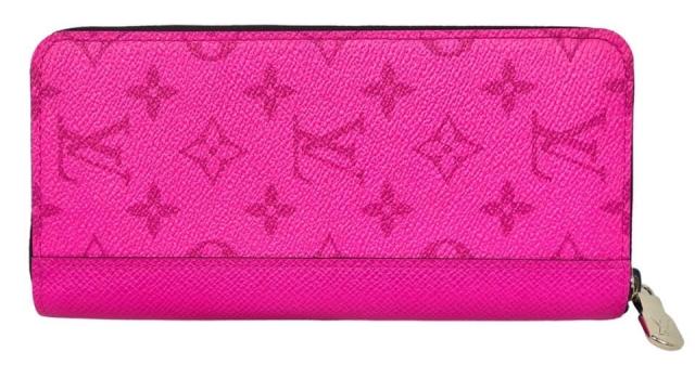 新品同様 ルイヴィトン LOUIS VUITTON　フューシャ ピンク 長財布 ジッピーウォレット ヴェルティカル M30780 ICタグ反応あり ピンク タ の通販は 84,150円