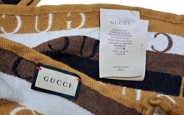 グッチ マフラー ストライプ ロゴ フリンジ 634166 GUCCIロゴ ブラウン ブラック ホワイト メンズ レディース GUCCI ウール コットン 【 の通販は