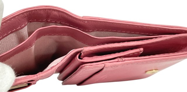 未使用 キャサリンハムネット 財布 二つ折り ローズステッチ 花柄 牛革