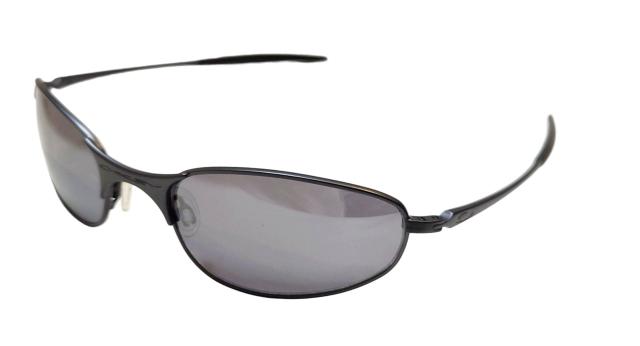 新品同様 オークリー サングラス A-WIRE エーワイヤー メタルフレーム 金属フレーム ガンメタリック メンズ OAKLEY 【中古】