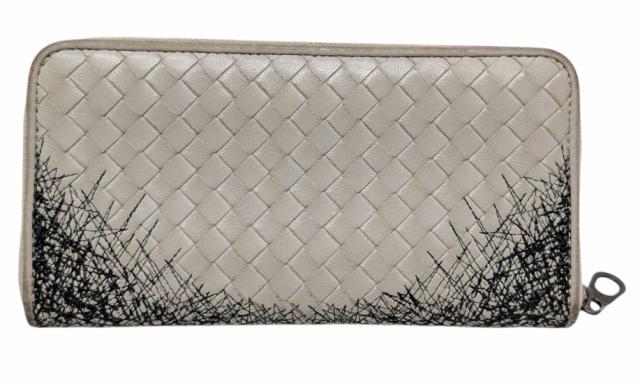 ボッテガヴェネタ イントレチャート 長財布 ラウンドファスナー