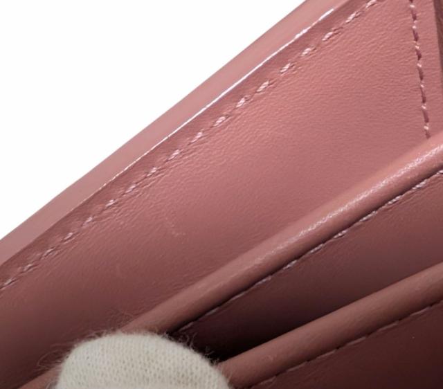 ルイヴィトン ヴェルニ イカットフラワー ポルトフォイユ サラ M90023