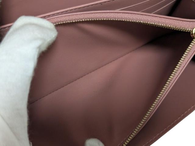 ルイヴィトン ヴェルニ イカットフラワー ポルトフォイユ サラ M90023