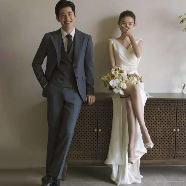 ウェディングドレス 結婚式 ノースリーブ バックシャン 20代 30