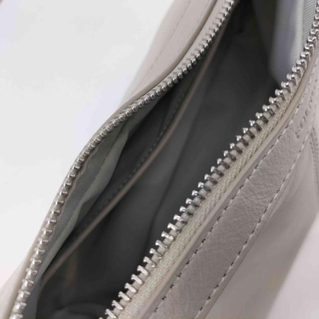 USED古着(ユーズドフルギ) {{FOLNUA}} MINI BATEAU BAG レディース 表記無 【中古】【ブランド古着バズストア】