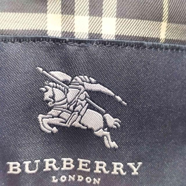 BURBERRY LONDON(バーバリーロンドン) 裏地 キルティング パッカブル