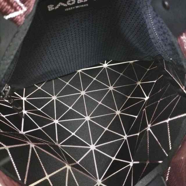 BAO BAO ISSEY MIYAKE(バオバオイッセイミヤケ) ルーセント ワントーン