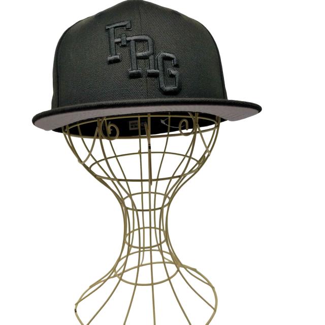 fragment design(フラグメントデザイン) 59FIFYY FRG ロゴ 刺繍 6パネル コラボ キャップ メンズ  78/1 56.8cm【中古】【ブランド古着バズストア】