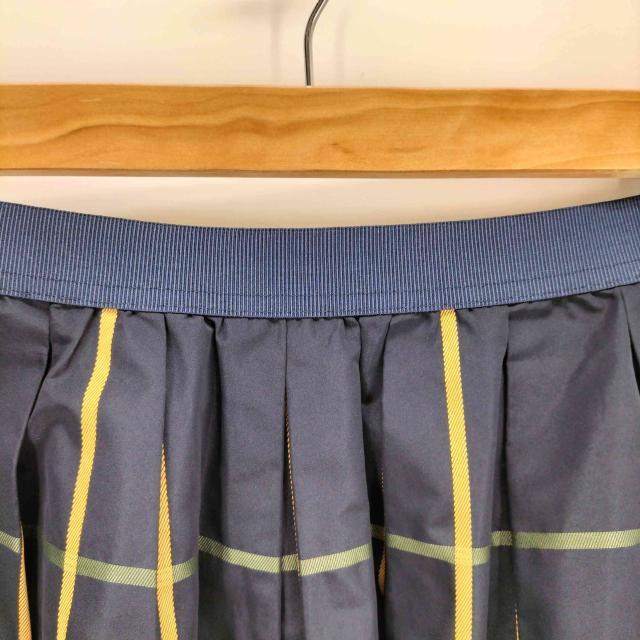 BURBERRY BLUE LABEL(バーバリーブルーレーベル) ジップアップ