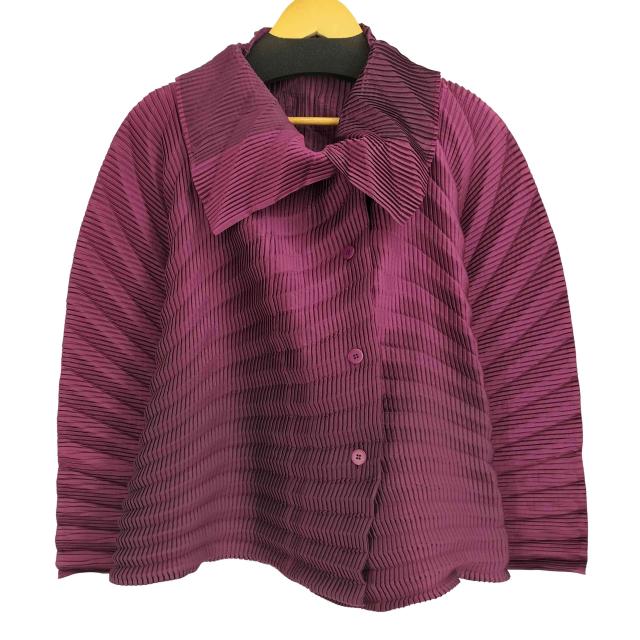 ISSEY MIYAKE(イッセイミヤケ) 17aw Chromatic Fantasia -極光色- CROSS PLEATED HI-NECK JACKET ウェーブプリーツ  変形ジャケット レディース  2【中古】【ブランド古着バズストア】