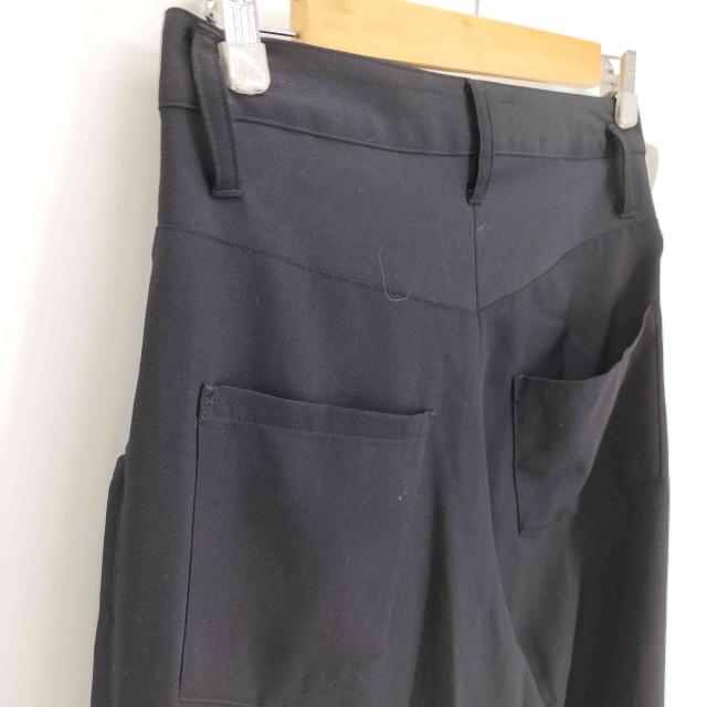 LIMI feu(リミフゥ) 23SS ウールギャバ 織り 変形 アシメジップ ウール スラックス レディース JPN：2 【中古】【ブランド古着バズストア】