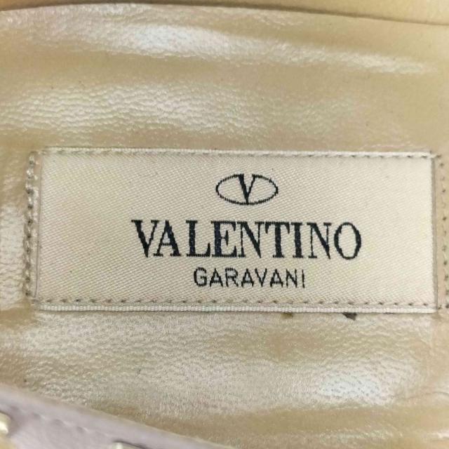 VALENTINO GARAVANI(ヴァレンティノガラヴァーニ) ロックスタッズ