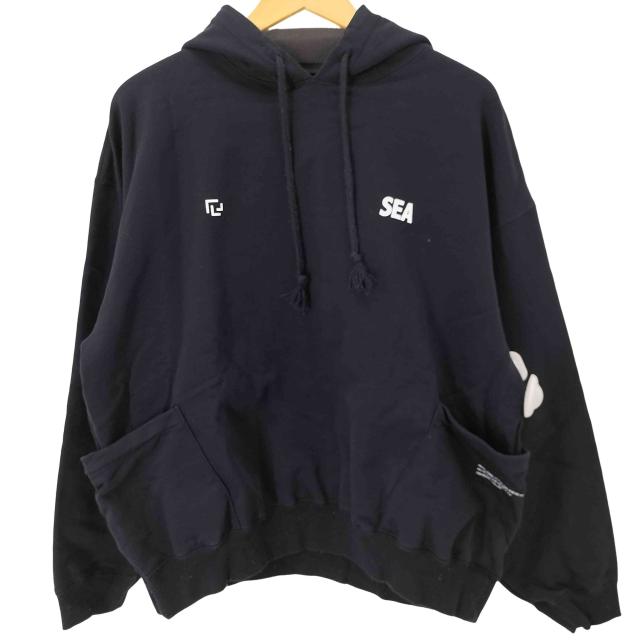 WIND AND SEA(ウィンダンシー) ロゴプリントプルオーバーパーカー メンズ JPN：M 【中古】【ブランド古着バズストア】の通販は