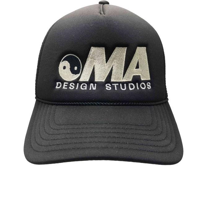 USED古着(ユーズドフルギ) OMA DESIGN STUDIOS 陰陽 ロゴ刺繍 トラッカー メッシュキャップ メンズ 表記無 【中古】【ブランド古着バズストア】