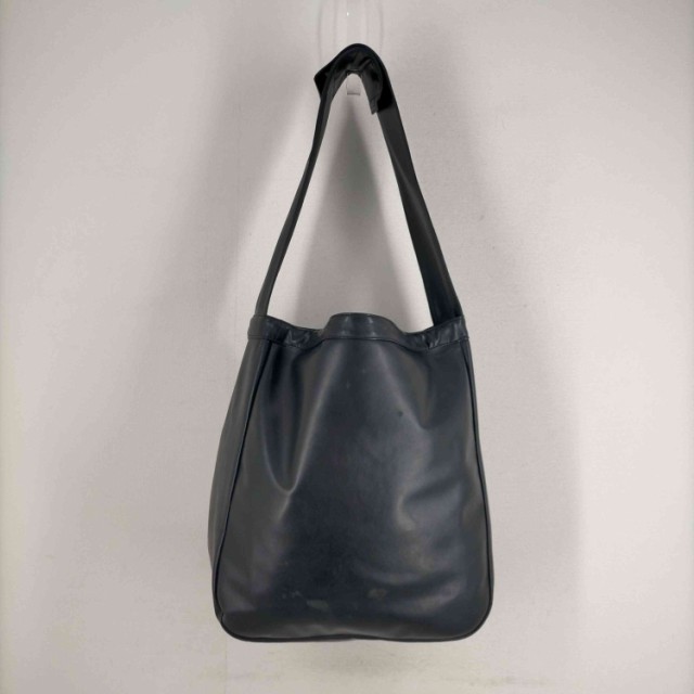 購入後数回程度着用AVALONE FAUX LEATHER TOUGH BIG BAG