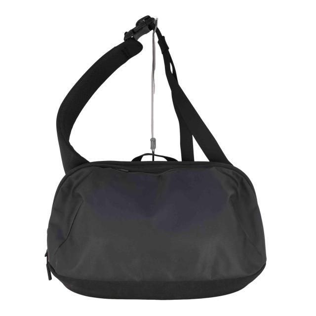 AER(エアー) tech sling 2 スリングバッグ メンズ 表記無 【中古】【ブランド古着バズストア】