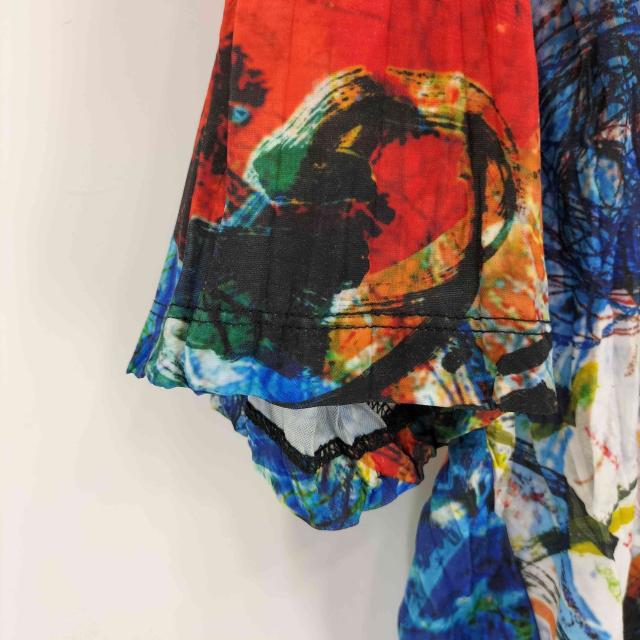 ISSEY MIYAKE MEN(イッセイミヤケメン) 13SS 黒タグ グラフィック プリント ねじり プリーツ シワ加工 Tシャツ メンズ JPN：4 【中古】【ブランド古着バズストア】 ISSEY MIYAKE MEN(イッセイミヤケメン) 13SS 黒タグ グラフィック