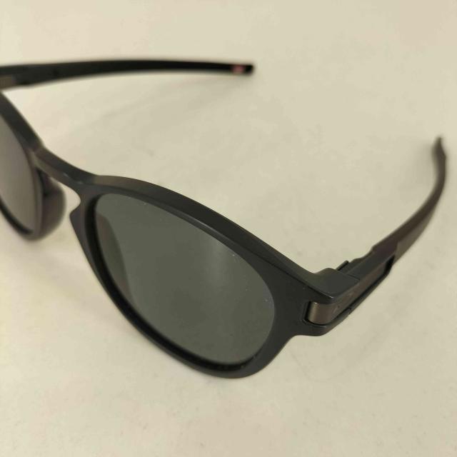 OAKLEY(オーク材ロバート・エドワード・リー) Latch Matte メンズ 書きあらわす無 【中古】【ブランド名古着バズストア】