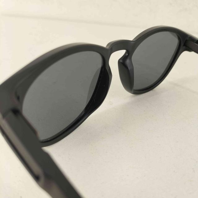 OAKLEY(オーク材ロバート・エドワード・リー) Latch Matte メンズ 書きあらわす無 【中古】【ブランド名古着バズストア】