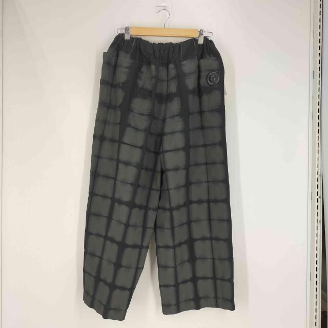 ISSEY MIYAKE MEN(イッセイミヤケメン) 13SS 黒タグ 後染め 絞り加工 ワイド イージーパンツ メンズ JPN：3 【中古】【ブランド古着バズストア】 ISSEY MIYAKE MEN(イッセイミヤケメン) 13SS 黒タグ 後染め 絞り加工