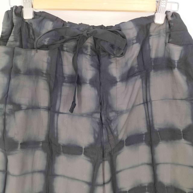 ISSEY MIYAKE MEN(イッセイミヤケメン) 13SS 黒タグ 後染め 絞り加工 ワイド イージーパンツ メンズ JPN：3 【中古】【ブランド古着バズストア】 ISSEY MIYAKE MEN(イッセイミヤケメン) 13SS 黒タグ 後染め 絞り加工
