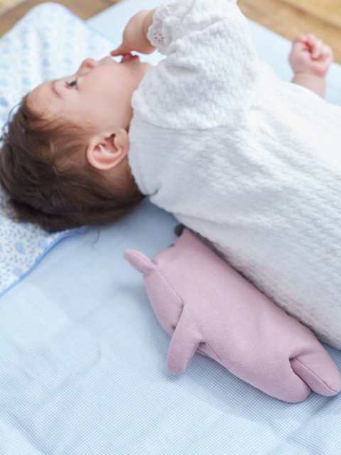 ベビー 10mois ベビーストッパー 赤ちゃん ねんね 寝具 寝返り防止 クッションの通販はau Pay マーケット マタニティ授乳服とベビー服のangeliebe Au Pay マーケット店 ベビー 10mois ベビーストッパー 赤ちゃん ねんね 寝具 寝返り防止 クッションの通販はau Pay マーケット マタニティ授乳服とベビー服のangeliebe Au Pay マーケット店