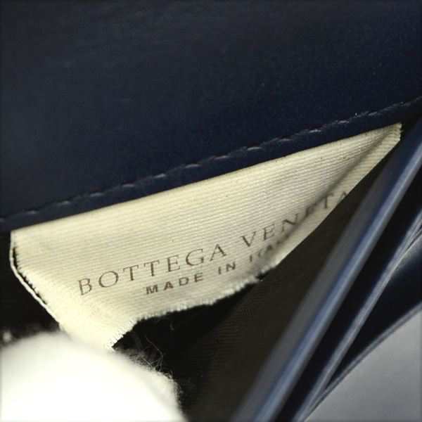 BOTTEGA VENETA / ボッテガヴェネタ ◆イントレチャート ファスナー付き 二つ折り長財布 ネイビー 244686 ブランド【財布】｜au  PAY マーケット