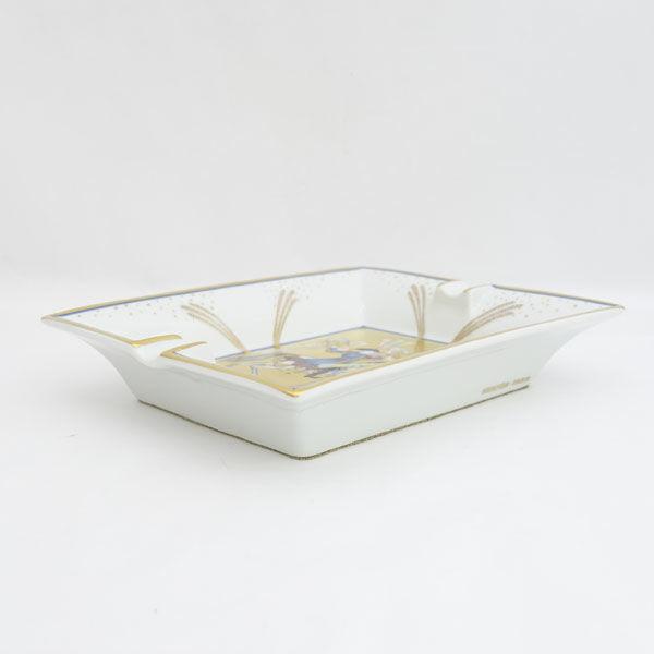 【日本未発売】HERMÈS 装飾的な灰皿 ホワイト HERMES / エルメス ◇灰皿 花火 アッシュトレイ 19cm ホワイト