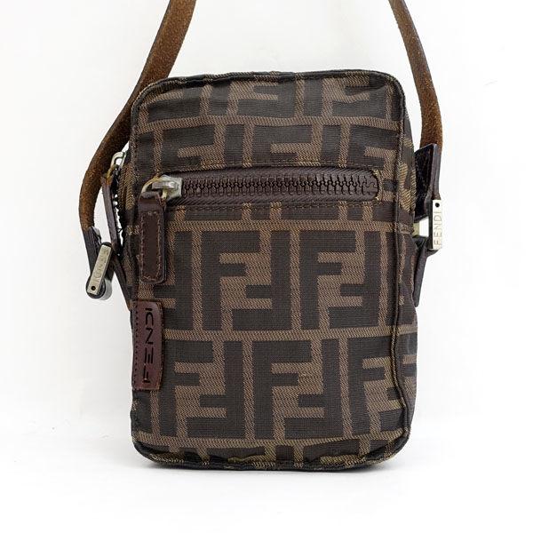 フェンディ ズッカ柄 ショルダーバッグ サコッシュ スクエア レザー