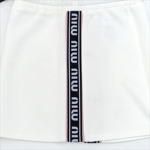 miu miu / ミュウミュウ ◆スウェット スカート ロゴ ホワイト ブラック サイドライン 98339【レディース/女性/婦人】 【中古】 miu miu / ミュウミュウ ◇スウェット スカート ロゴ ホワイト