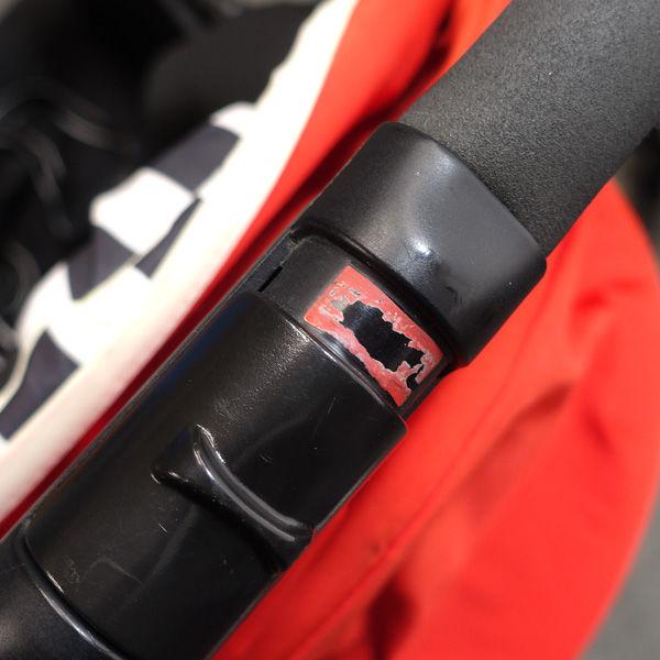 新品未開封　ラクーナエアー AB ストライプレッド　RD Aprica ラクーナエアー AB ストライプレッド Aprica アップリカ