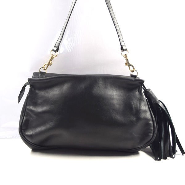 Vivienne Westwood / ヴィヴィアンウエストウッド ■パンチングオーブ ショルダーバッグ レザー 黒【バッグ/バック】【中古】｜au  PAY マーケット
