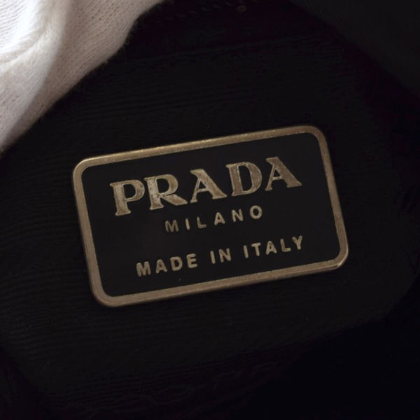 PRADA / プラダ ■バッグ ナイロン 黒 ハンドバッグ プラスチックハンドル ブランド【バッグ/バック/BAG/鞄/カバン】 【中古】 ｜au  PAY マーケット