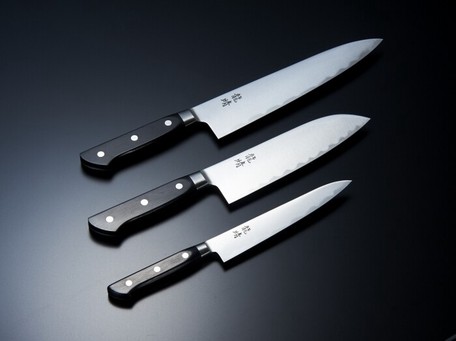 新作 日本製 新潟製 龍晴 青紙スーパー包丁3点セット 牛刀包丁 万能包丁 ペティナイフ 食器 キッチン 調理器具 三徳包丁の通販はau Pay マーケット ロシナンテ オンライン