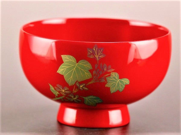 誕生花付き汁椀 朱 10月28日 銭葵(ゼニアオイ) / 生活雑貨 食器・キッチン 碗・椀の通販は