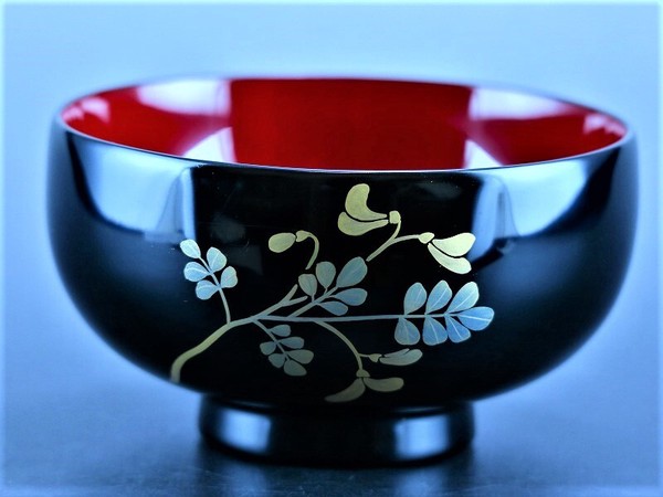 誕生花付き汁椀 黒 11月15日 黄金萩 / 生活雑貨 食器・キッチン 碗・椀の通販は