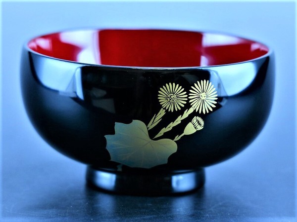 誕生花付き汁椀 黒 11月17日 蕗蒲公英(フキタンポポ) / 生活雑貨 食器・キッチン 碗・椀の通販は