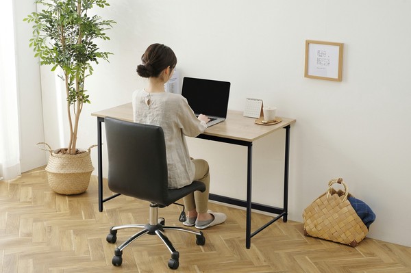 アイリスオーヤマ 大口受付中! OA機器 デスク・テーブル ベーシックデスク1200×600 / 家具・インテリアの通販は 12,950円