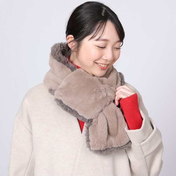 ボアとファーのリバーシブルマフラー(2色)/差し込み ティペット フェイクファー / ファッション 服飾雑貨 ストール・マフラーの通販は
