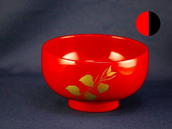 誕生花付き汁椀 黒 3月10日 刺草(イラクサ) / 生活雑貨 食器・キッチン 碗・椀の通販は